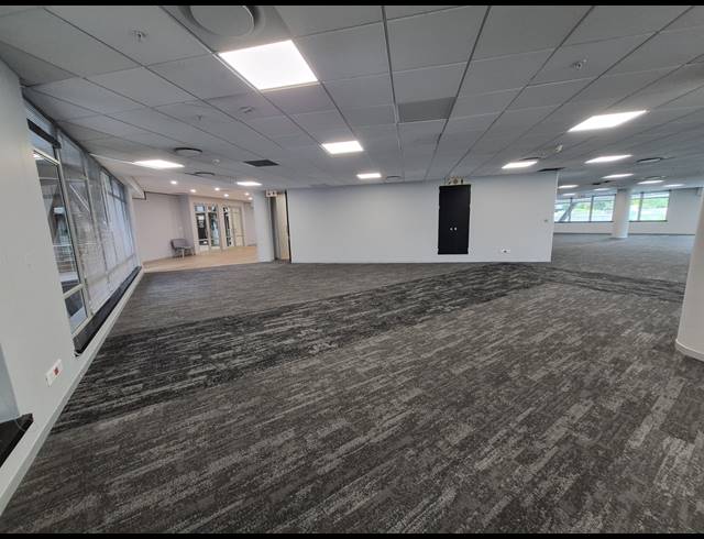 735M² OFFICE TO LET IN SANDTON CENTRAL